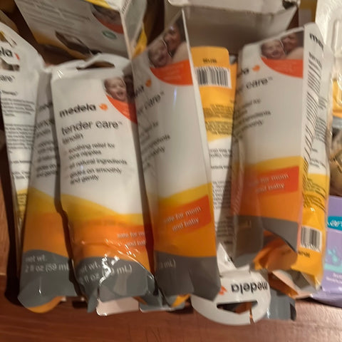 (1) DAMAGED RETAIL PACKAGE BUT TUBE IS GOOD MEDELA BREAST FEEDING TENDER CARE LANOLIN NIPPLE CREAM 2 fl oz 2oz #87122