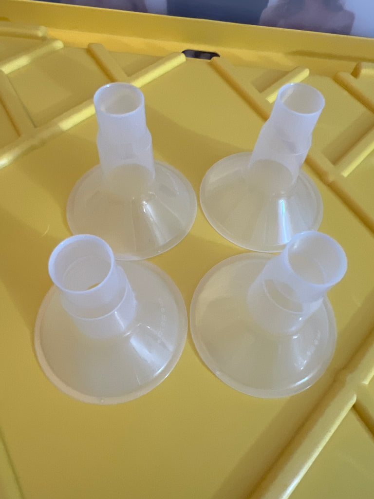 (1) *ALL CONDITIONS* BULK Medela 30mm Extra Large Breastshield Breast Shield 30 mm XL