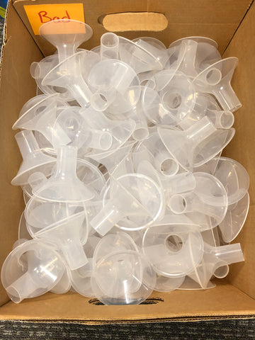 (1) AS IS / NEW & USED / SPOTS / BULK Medela 24mm MEDIUM Breastshield Breast Shield 24 mm M Regular